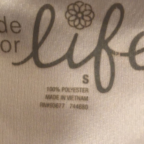 Made For Life athletic top. Small.  Very good condition. Worn just a few times. - Picture 12 of 12